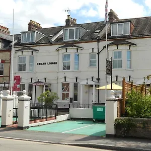 2* Guest house Cedar