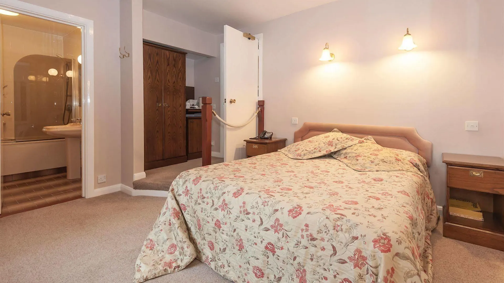 Barton Cross Hotel 埃克塞特 3*,  英国